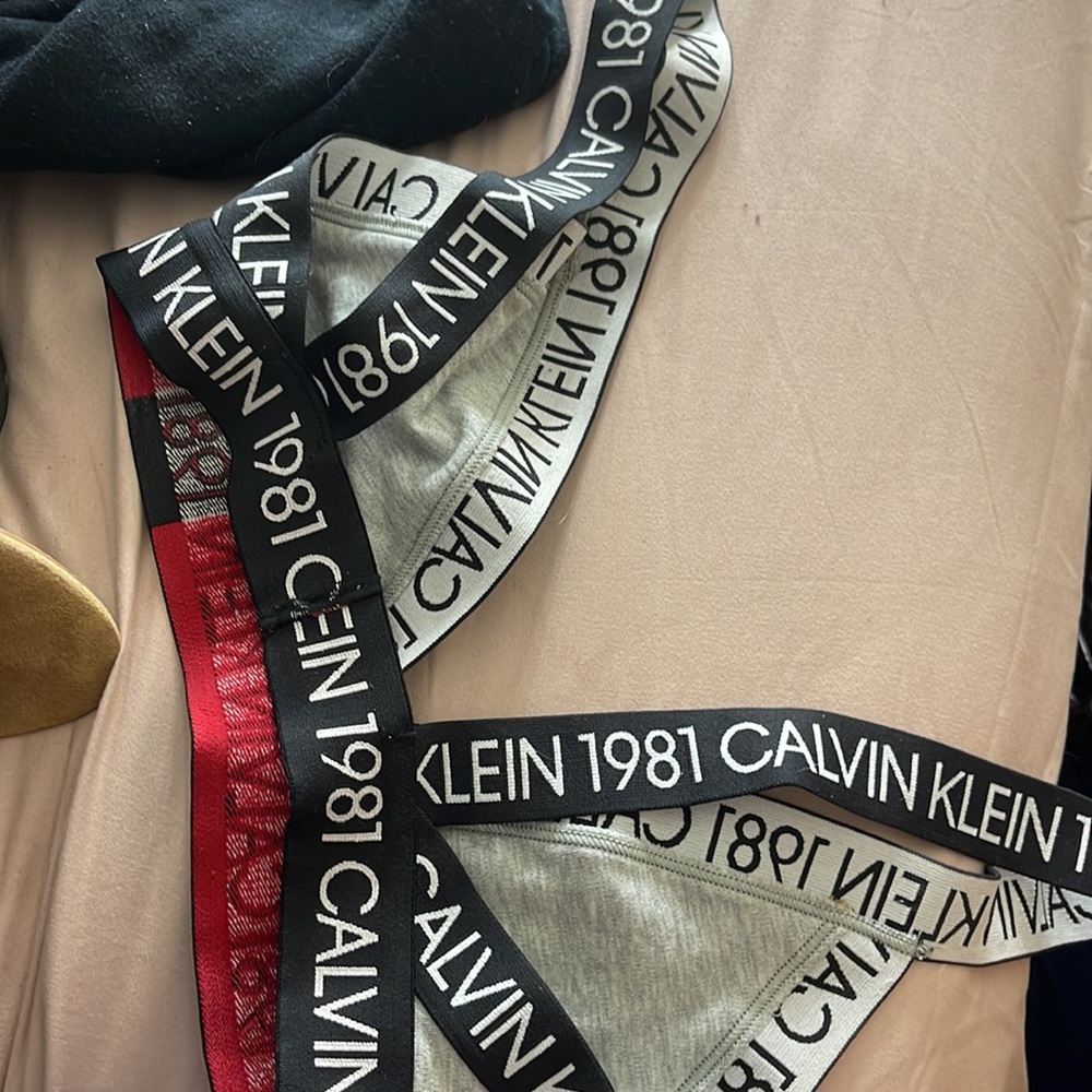 bra - Picture 2 of 2